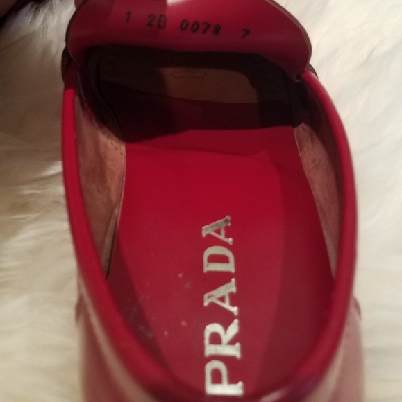 AUTHENTIC VINTAGE PRADA MEN'S SHOES, MADE IN ITALY SIZE USA 7, RED COLOR. - Picture 6 of 9